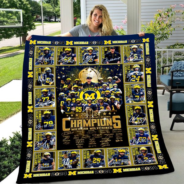 Michigan Wolverines Football Flannel Blanket - ANHNV 3641