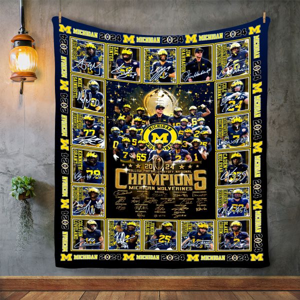 Michigan Wolverines Football Flannel Blanket - ANHNV 3641