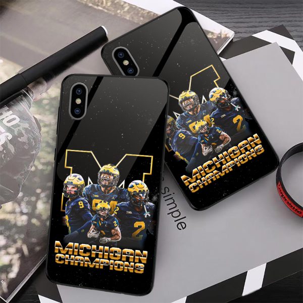 Michigan Wolverines Football Phone Case - HOATT 4218