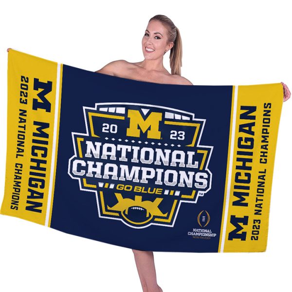 Michigan Wolverines Football Rectangle Beach Towel - TANTN 4153