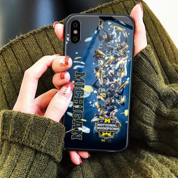 Michigan Wolverines Football Phone Case - TANTN 4263