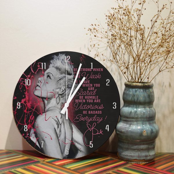 P!nk Custom Wall Clock - HOATT 4709