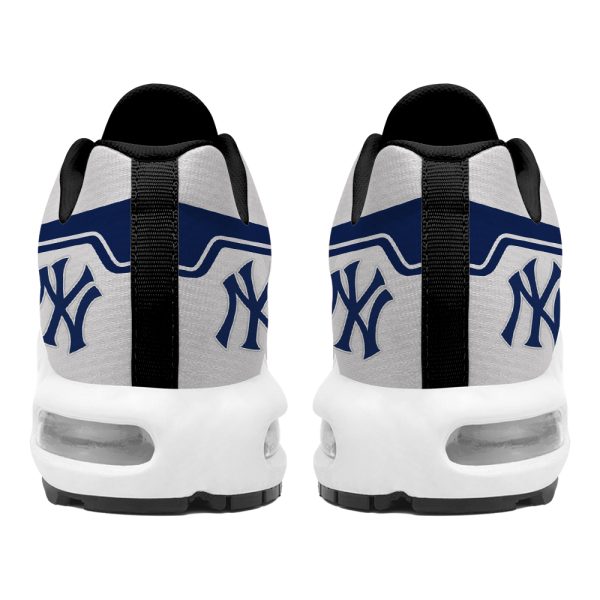 Personalized New York Yankees Air Max Shoes - MAITM 8576