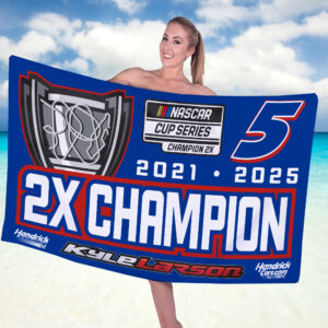 Kyle Larson 2025 NASCAR Cup Series Champion Rectangle Beach Towel - TANTN18086