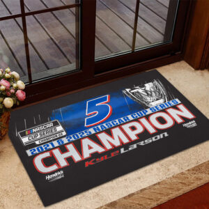 Kyle Larson 2025 NASCAR Cup Series Champion Doormat - TANTN18286