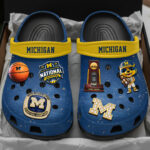 Michigan Wolverines 2026 Men’s Basketball National Champions Custom Clogs – HOATT17375