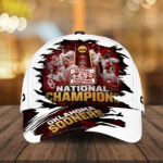 Oklahoma Sooners 2026 NCAA Baseball Men’s College World Series Champions Classic Cap – GNE7283
