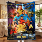 Star Trek 60th Anniversary Fleece Blanket – TMTHU7915