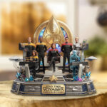 Star Trek: Voyager Custom Shape Acrylic Plaque – TMTHU8152
